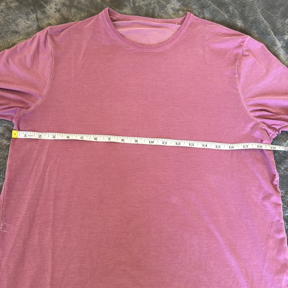 lululemon Fundamental T-Shirt
Breeze Dye Vintage Plum - Picture 3 of 5
